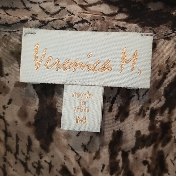 💕VERONICA M Smocked Waist Long Sleeve Mini Dress - Picture 8 of 9